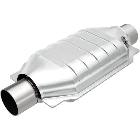 MagnaFlow Universal Catalytic Converter 2.25 W/O2 Boss