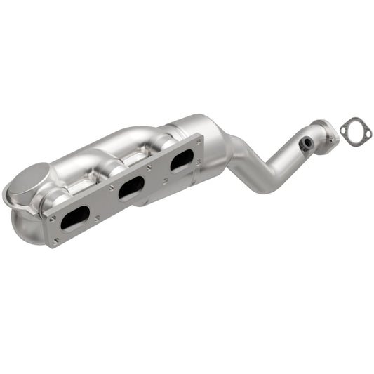 MagnaFlow Direct Fit Catalytic Converter BMW 5 99-00 Front
