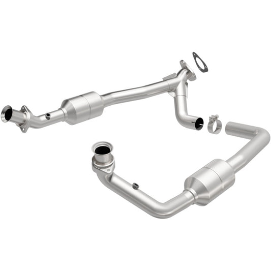 MagnaFlow Direct Fit Catalytic Converter 00-03 Ford E150 5.4L