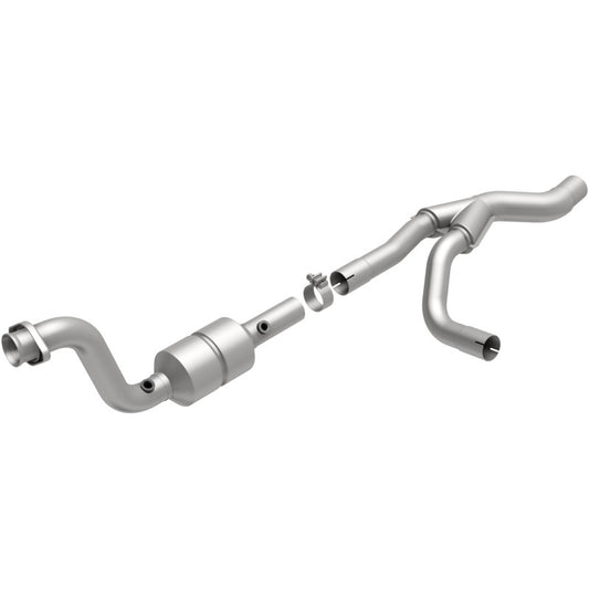 MagnaFlow Direct Fit Catalytic Converter 04-06 Dodge Durango 5.7L Passenger Side