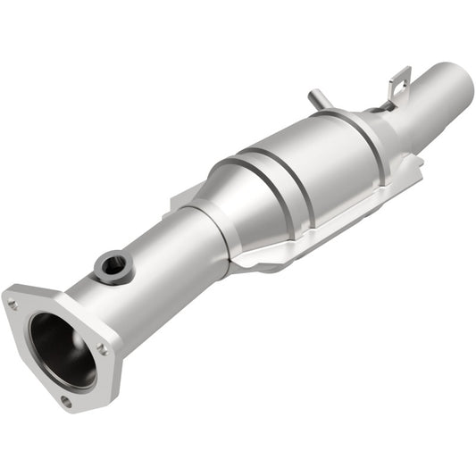 MagnaFlow Direct Fit Catalytic Converter 95 Volkswagen Golf 2.8L