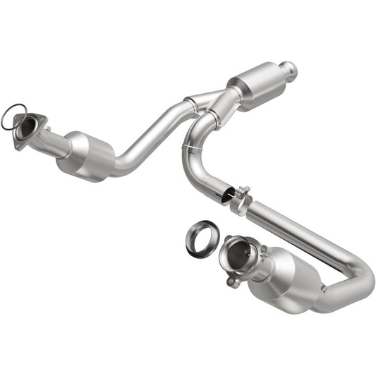 MagnaFlow 14-15 Chevrolet Silverado 1500 5.3L Direct-Fit Catalytic Converter