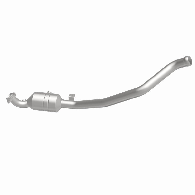 MagnaFlow Direct Fit Catalytic Converter 2006-2011 R350 3.5 L Underbody