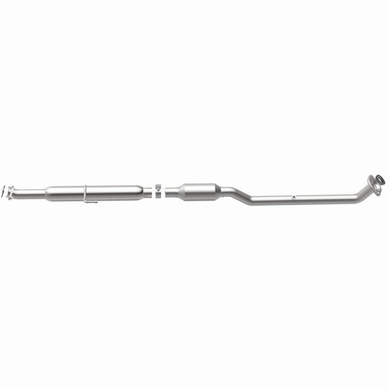 MagnaFlow 13-17 ES300h L4 2.5 OEM Underbody Direct Fit Converter