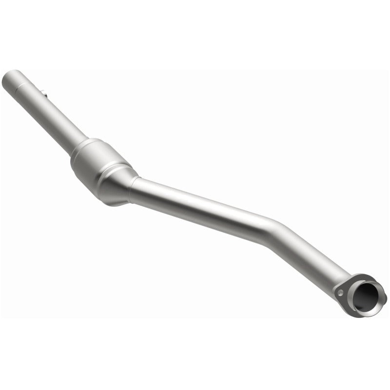 MagnaFlow Direct Fit Catalytic Converter 99-00 BMW 540i 4.4L DS Rear