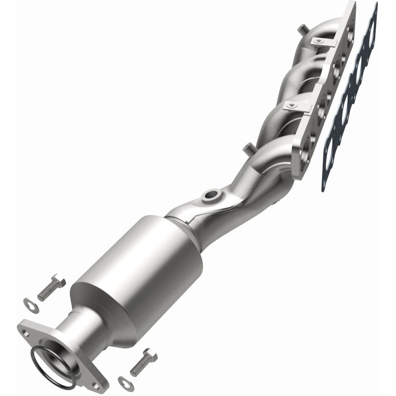 MagnaFlow 05-06 Nissan Titan 5.6L Direct Fit Converter