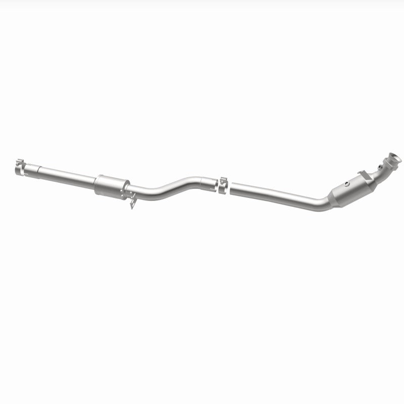 MagnaFlow Direct Fit Catalytic Converter 2013-2017 SL550 V8 4.6 OEM Underbody