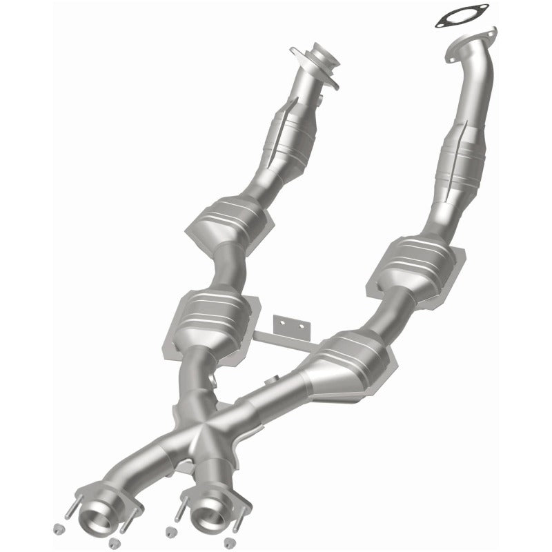 MagnaFlow Direct Fit Catalytic Converter 96-98 Mustang 4.6L 6-Cats