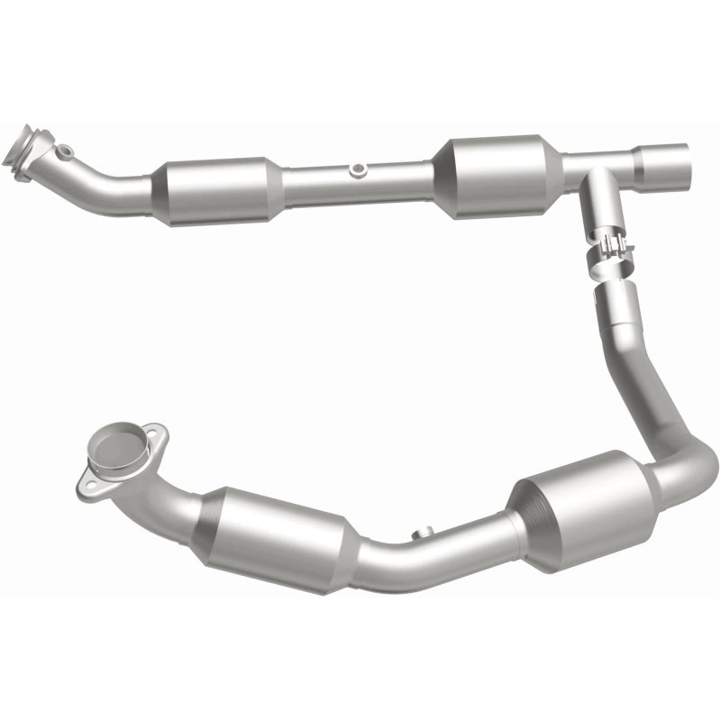 MagnaFlow Direct Fit Catalytic Converter 05-06 Ford E-350 Super Duty 5.4L