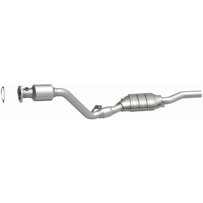 MagnaFlow Direct Fit Catalytic Converter 03 Volkswagen Passat 2.8L