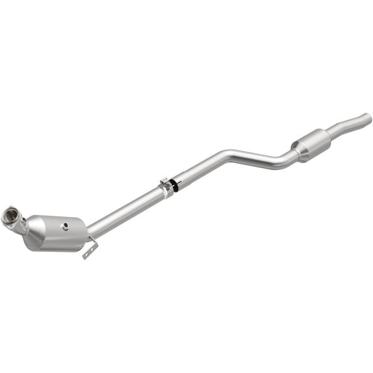 MagnaFlow 2011 C300 V6 3 OEM Underbody Direct Fit Converter
