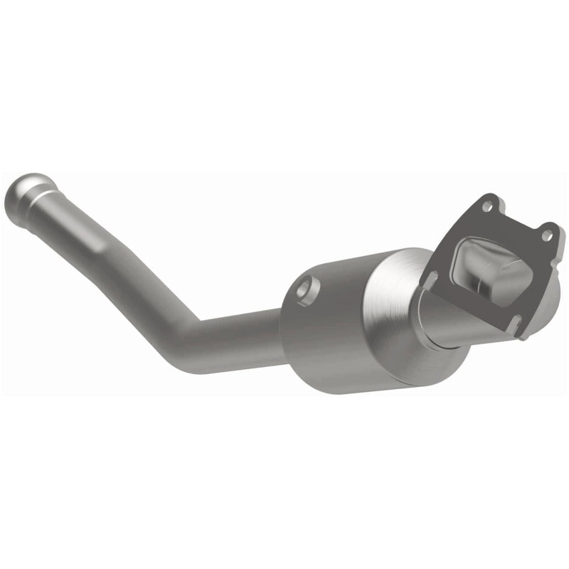 MagnaFlow 13-15 Dodge Durango V6 3.6L OEM Grade / EPA Compliant Direct-Fit Catalytic Converter