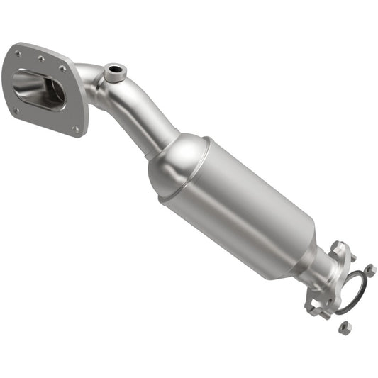 MagnaFlow Direct Fit Catalytic Converter 16-19 Toyota Tacoma 3.5L PS