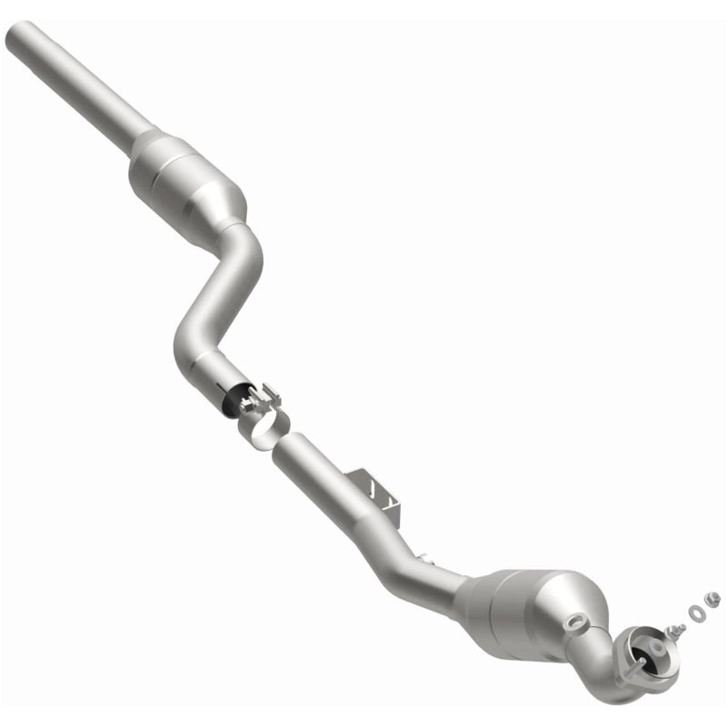 MagnaFlow Direct Fit Catalytic Converter 00-02 Mercedes E430 4.3L