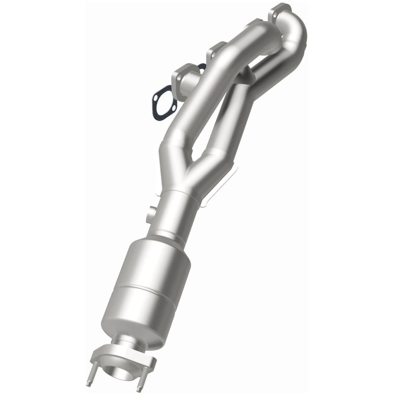 MagnaFlow Direct Fit Catalytic Conv BMW 99-03 540I 4.4L / 99-01 740I/740IL 4.4L California - P/S