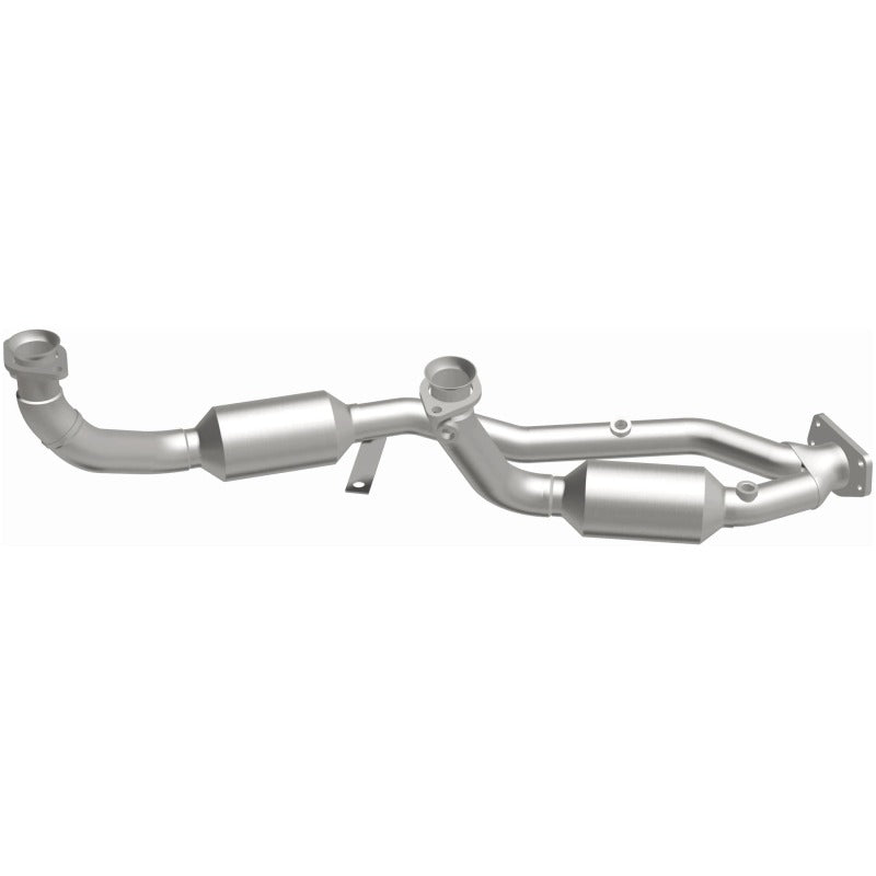 MagnaFlow Direct Fit Catalytic Converter 99-00 Windstar 3.0L V6
