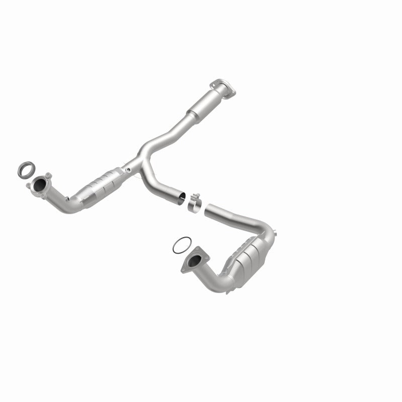 MagnaFlow Direct Fit Catalytic Converter 05-06 GMC Envoy XL Denali