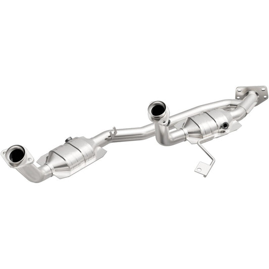 MagnaFlow Direct Fit Catalytic Converter 04 Ford Freestar 3.9L