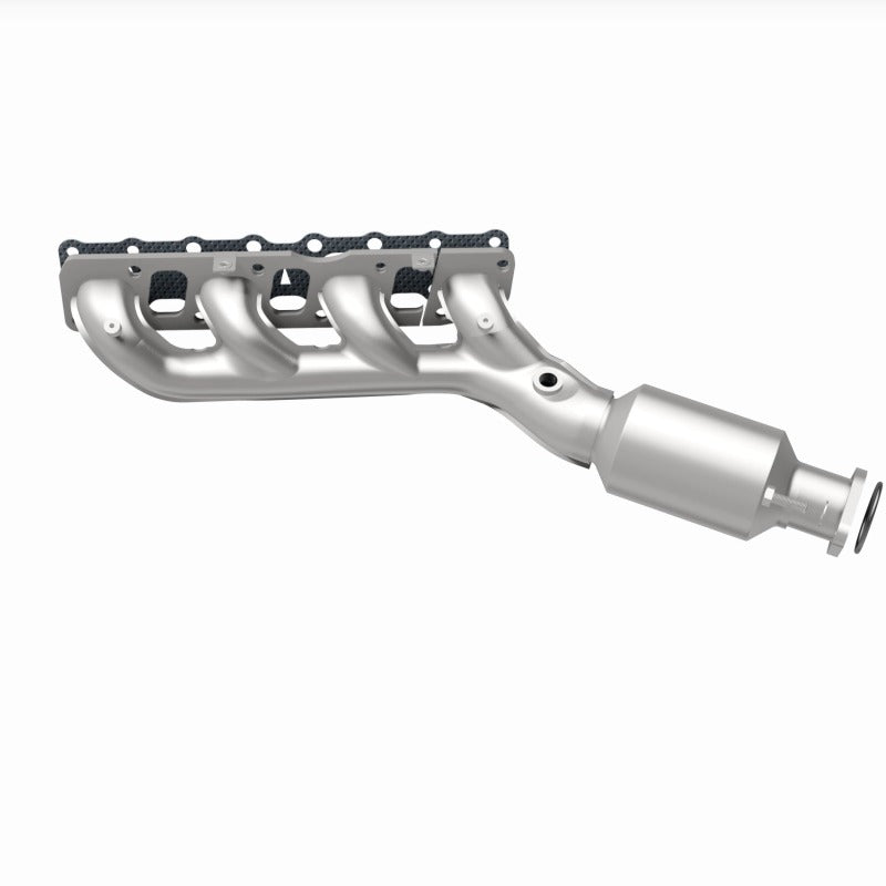 MagnaFlow Direct Fit Catalytic Converter Infiniti/Nissan Trucks 8 5.6L D/S Manifold (49 State)