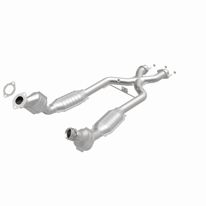 MagnaFlow Direct Fit Catalytic Converter 96-98 Ford Mustang 4.6L