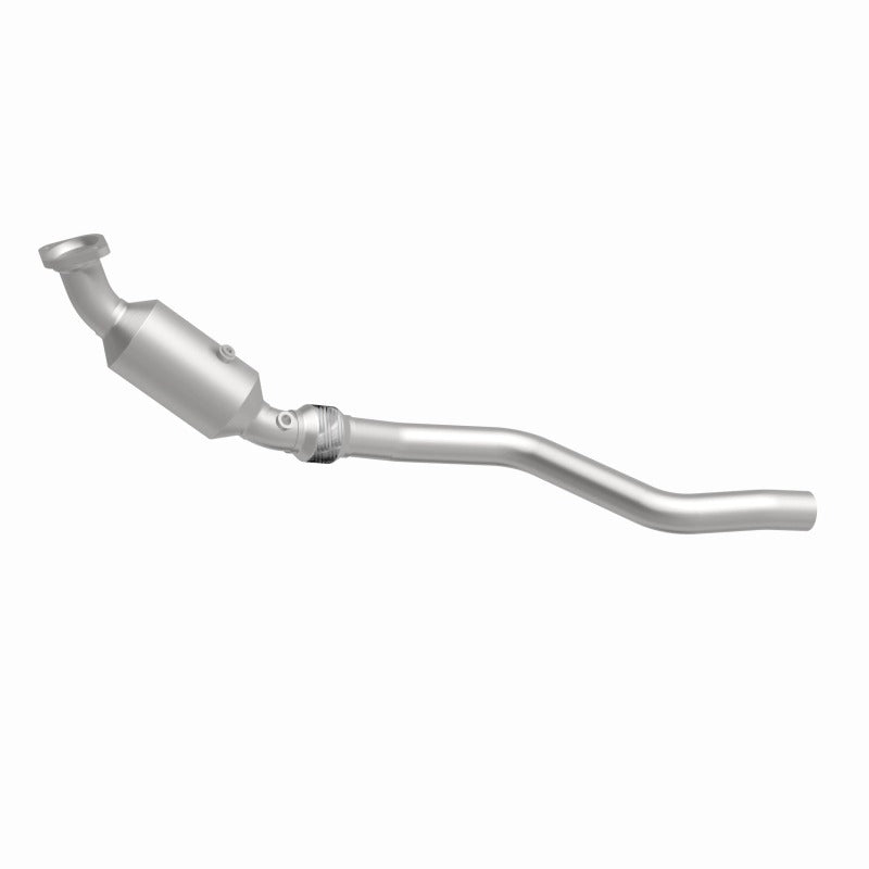 MagnaFlow Direct Fit Catalytic Converter 05-06 300/Magnum 5. OEM