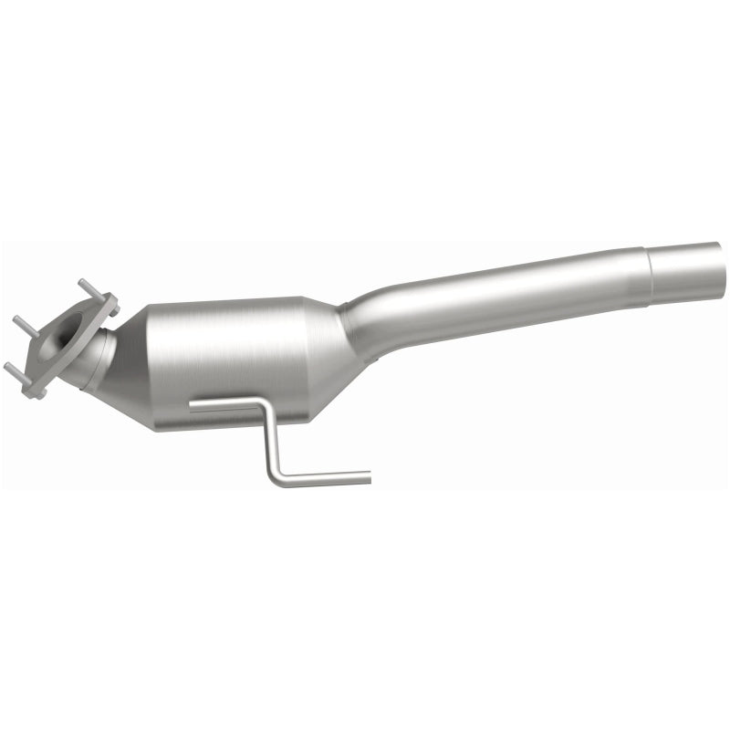 MagnaFlow Direct Fit Catalytic Converter 04-07 VW Touareg 4.2L Passenger Side
