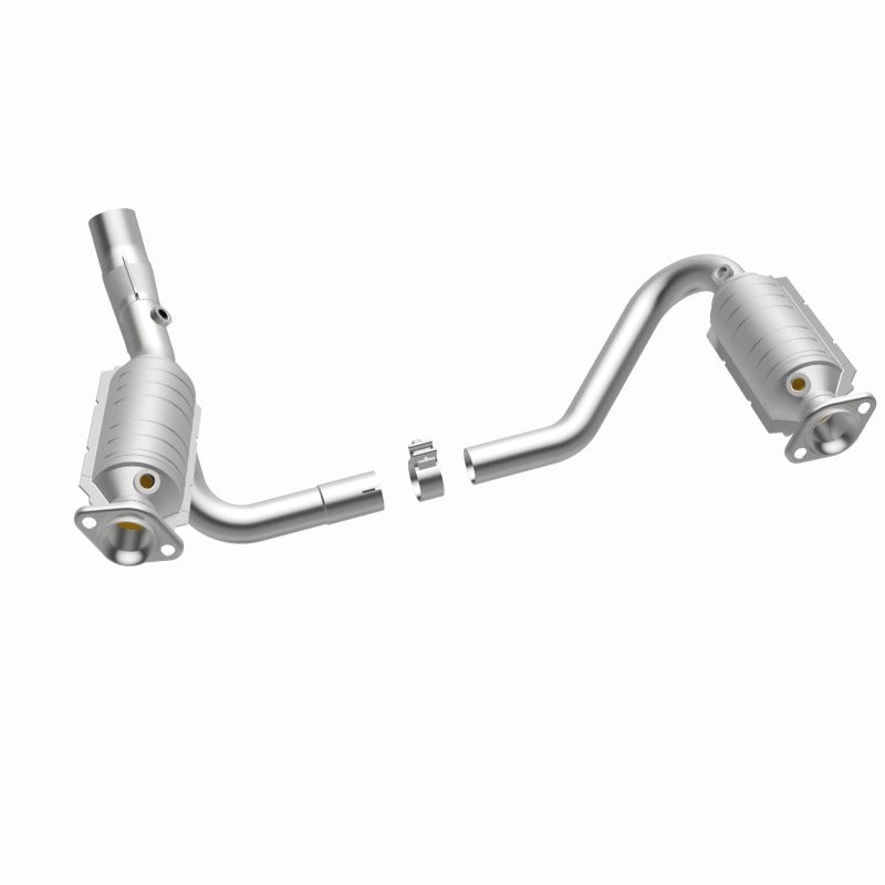 MagnaFlow Direct Fit Catalytic Converter 05-07 Dodge Durango 3.7L/4.7L