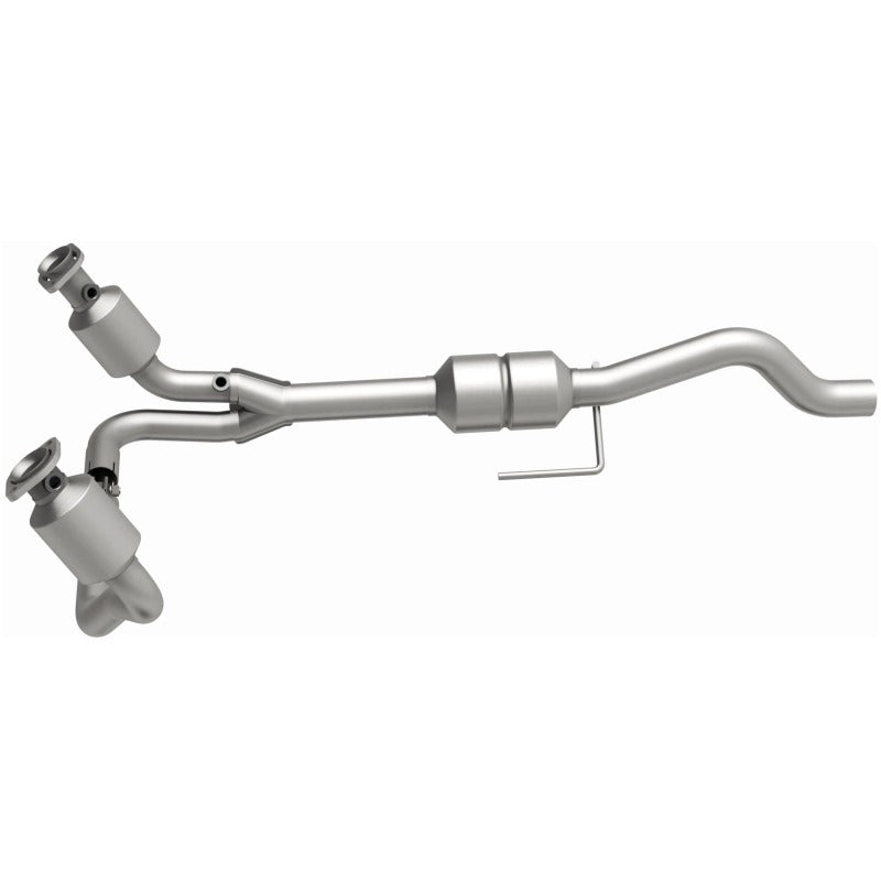 MagnaFlow Direct Fit Catalytic Converter 00-03 Durango 4WD 4.7L