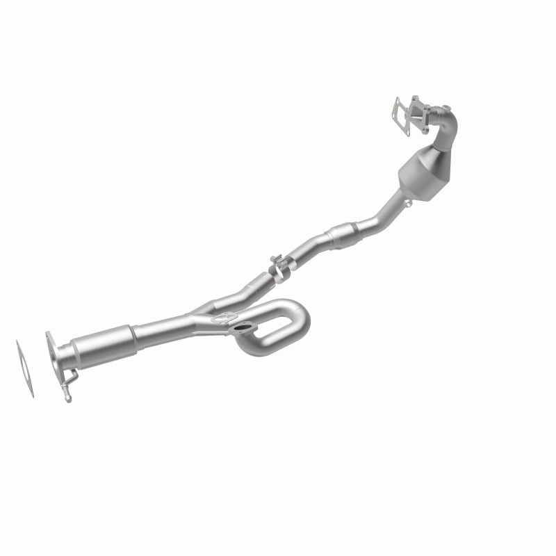 MagnaFlow Direct Fit Catalytic Converter 2010-2011 SRX 3 L Underbody