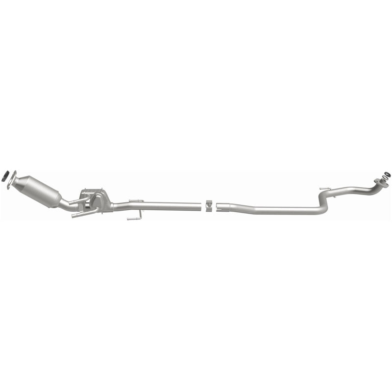 MagnaFlow Direct Fit Catalytic Converter 12-13 Toyota Prius C Base Underbody 1.5L