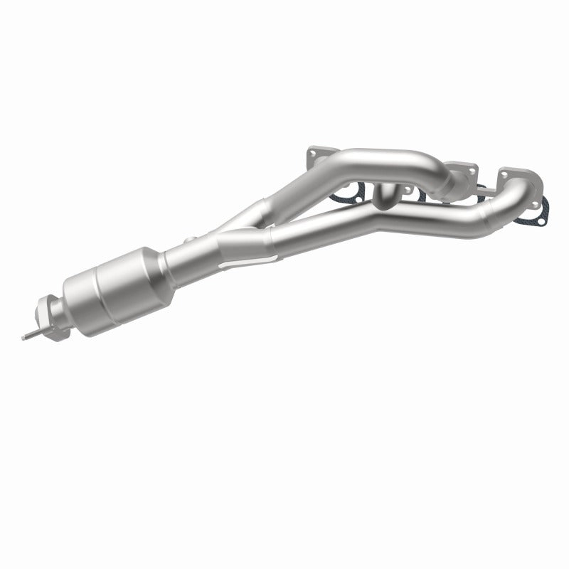MagnaFlow Direct Fit Catalytic Conv BMW 99-03 540I 4.4L / 99-01 740I/740IL 4.4L California - P/S