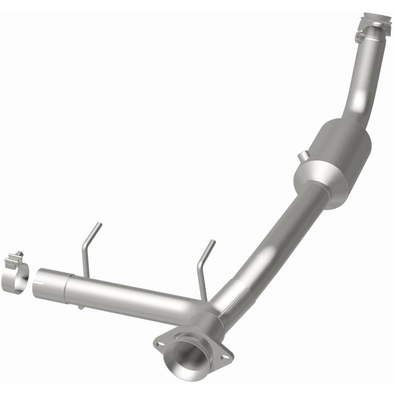 MagnaFlow Direct Fit Catalytic Converter 05-06 Lincoln Navigator 5.4L w/ 3in Main Piping