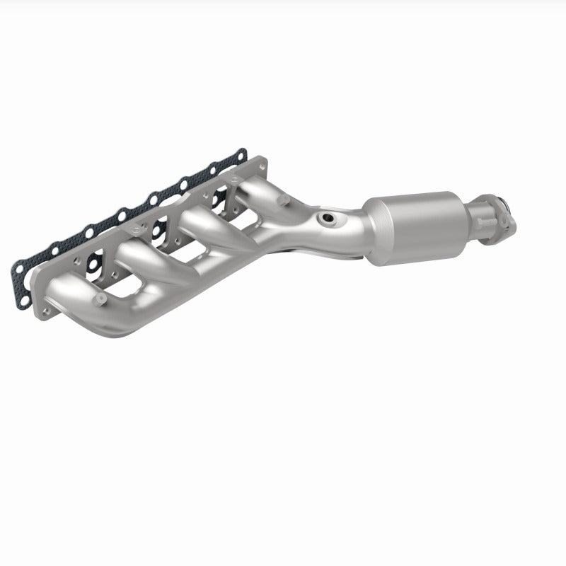 MagnaFlow Direct-Fit California Manifold Catalytic Converter 04-06 Nissan Titan 5.6L V8