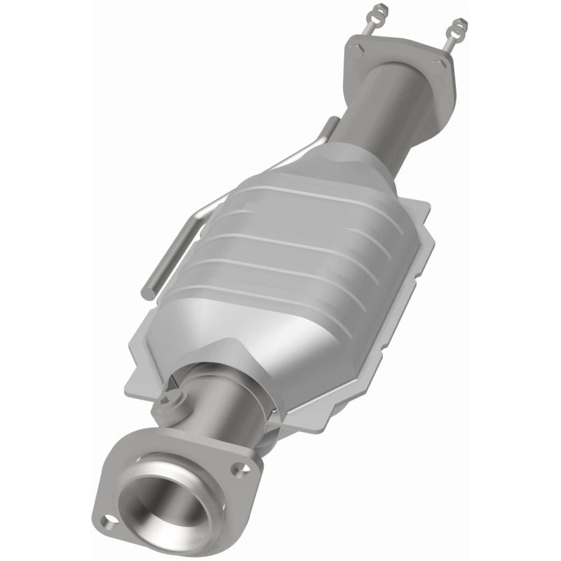 MagnaFlow Direct Fit Catalytic Converter 00-04 Jeep Wrangler 4.0L Rear/2.4L/2.5L