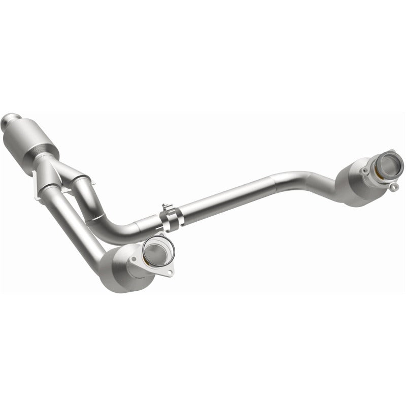 MagnaFlow 14-15 Chevrolet Silverado 1500 5.3L Direct-Fit Catalytic Converter