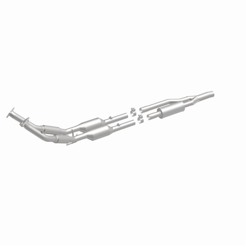 MagnaFlow Direct Fit Catalytic Converter 06- Audi A3 Quattro 3.2L