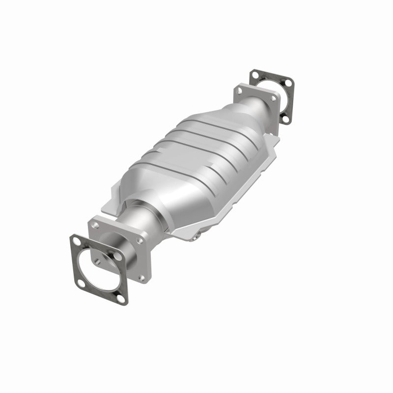 MagnaFlow California Direct Fit Catalytic Conv 75-82 Chevrolet LUV 1.8L / 86-91 Isuzu Trooper 2.3L
