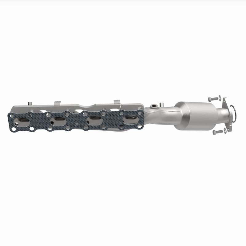 MagnaFlow Direct-Fit SS Catalytic Converter 04-06 Nissan Titan 5.6L V8 (California)