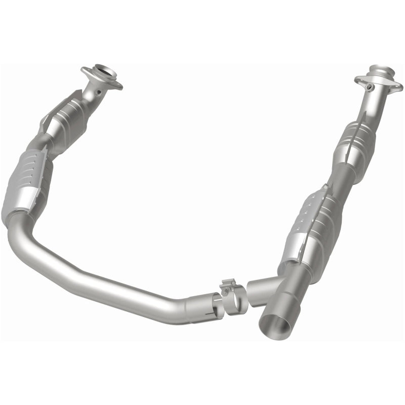 MagnaFlow Direct Fit Catalytic Converter 06 Ford E350 Van 5.4L