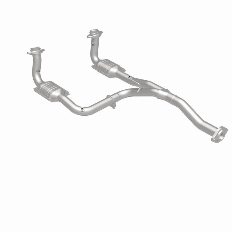 MagnaFlow Direct Fit Catalytic Converter 07 Jeep Liberty 3.7L OEM
