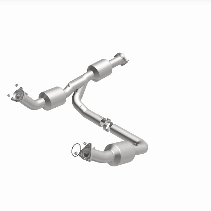 MagnaFlow 18-20 Chevrolet Express 2500 Single Underbody 4.3L Direct Fit Catalytic Converter
