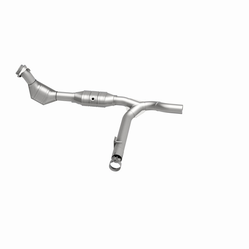 MagnaFlow Direct Fit Catalytic Converter 99-00 Ford F-150 4.6L