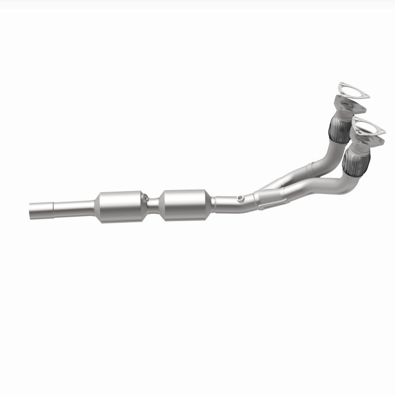 MagnaFlow Direct Fit Catalytic Converter 02-05 Golf 2.8L Underbody