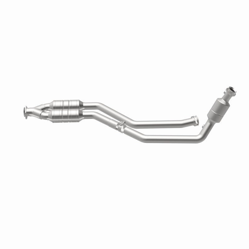 MagnaFlow Direct Fit Catalytic Converter 99-00 Mercedes CLK320 3.2L