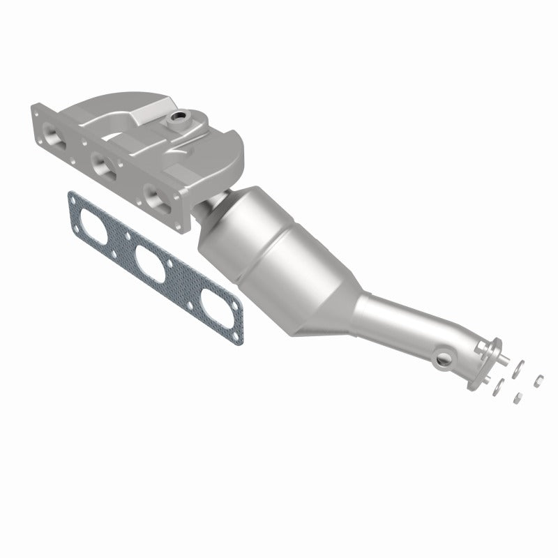 MagnaFlow Direct Fit Catalytic Converter BMW 5 01-03 Rear OEM