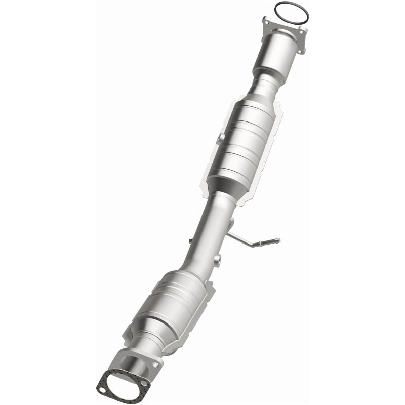 MagnaFlow Direct Fit Catalytic Converter 05-09 Volvo V50 2.4L