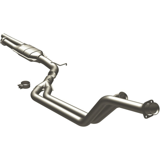 MagnaFlow Direct Fit Catalytic Converter 90-93 Mercedes 190E 2.6L