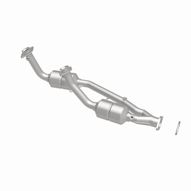 MagnaFlow Direct Fit Catalytic Converter 98 Ford Windstar 3.8L Assm