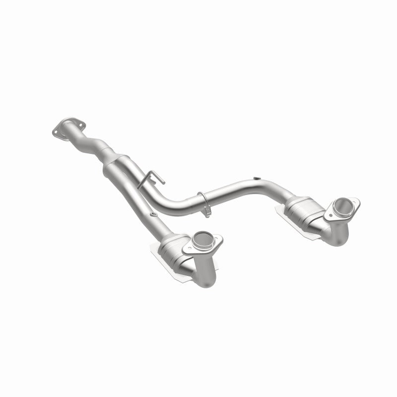 MagnaFlow Direct Fit Catalytic Converter 07 Jeep Liberty 3.7L OEM