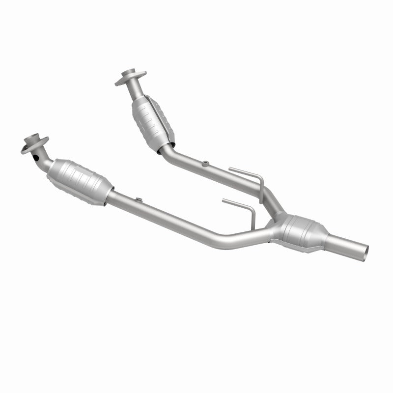 MagnaFlow Direct Fit Catalytic Converter 96-97 Mercury Cougar 3.8L